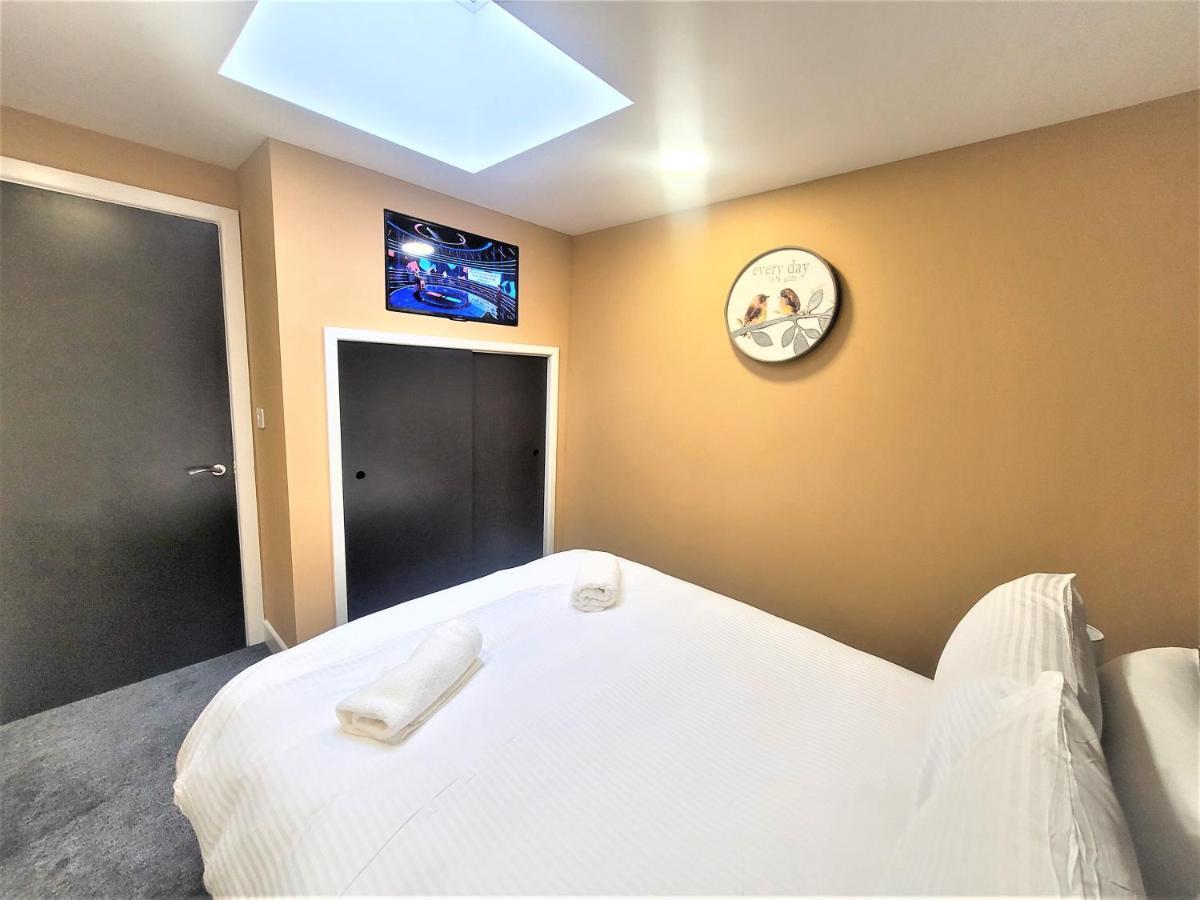 New County Hotel & Serviced Apartments By Roomsbooked Глостър Екстериор снимка