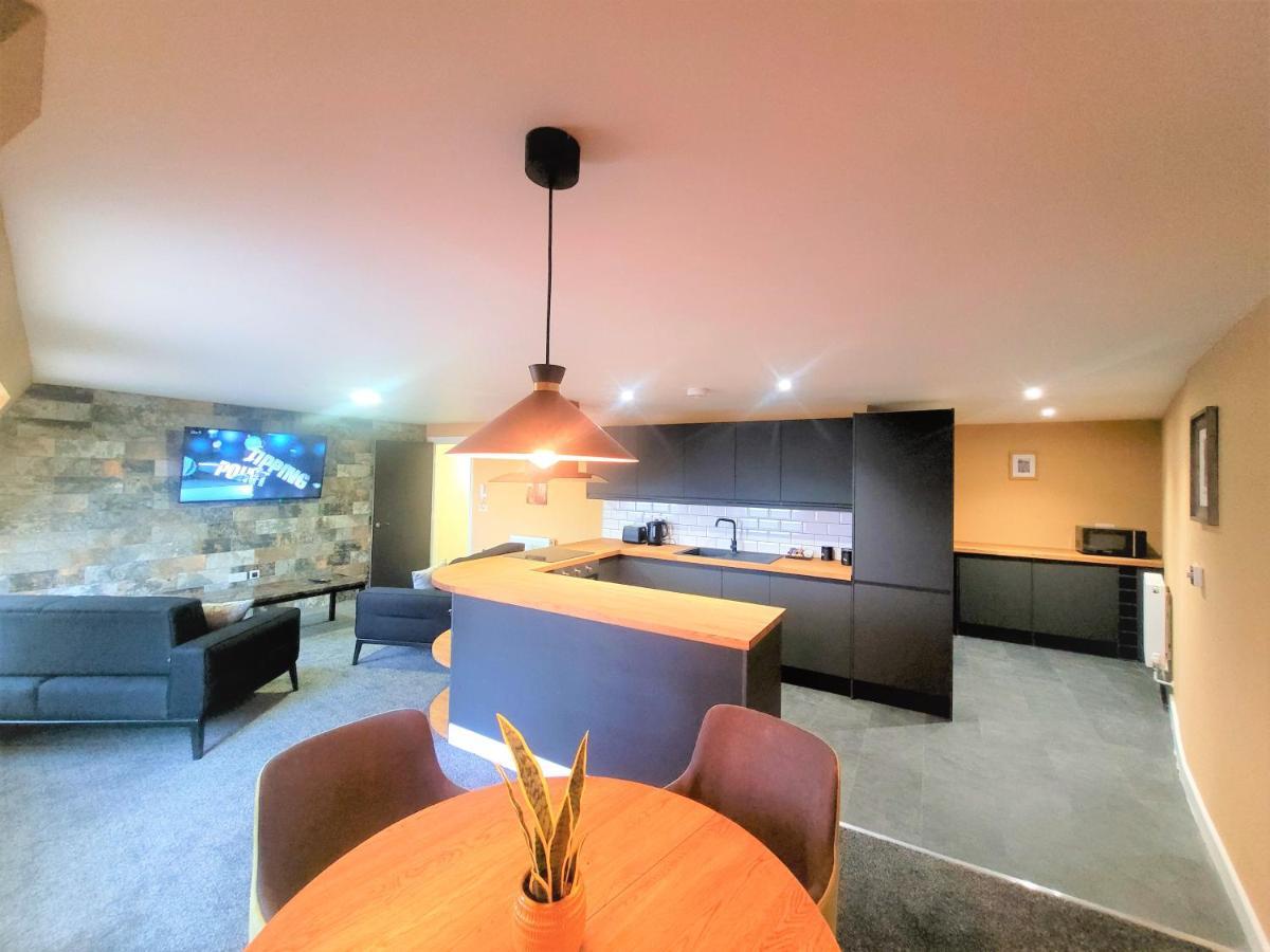 New County Hotel & Serviced Apartments By Roomsbooked Глостър Екстериор снимка