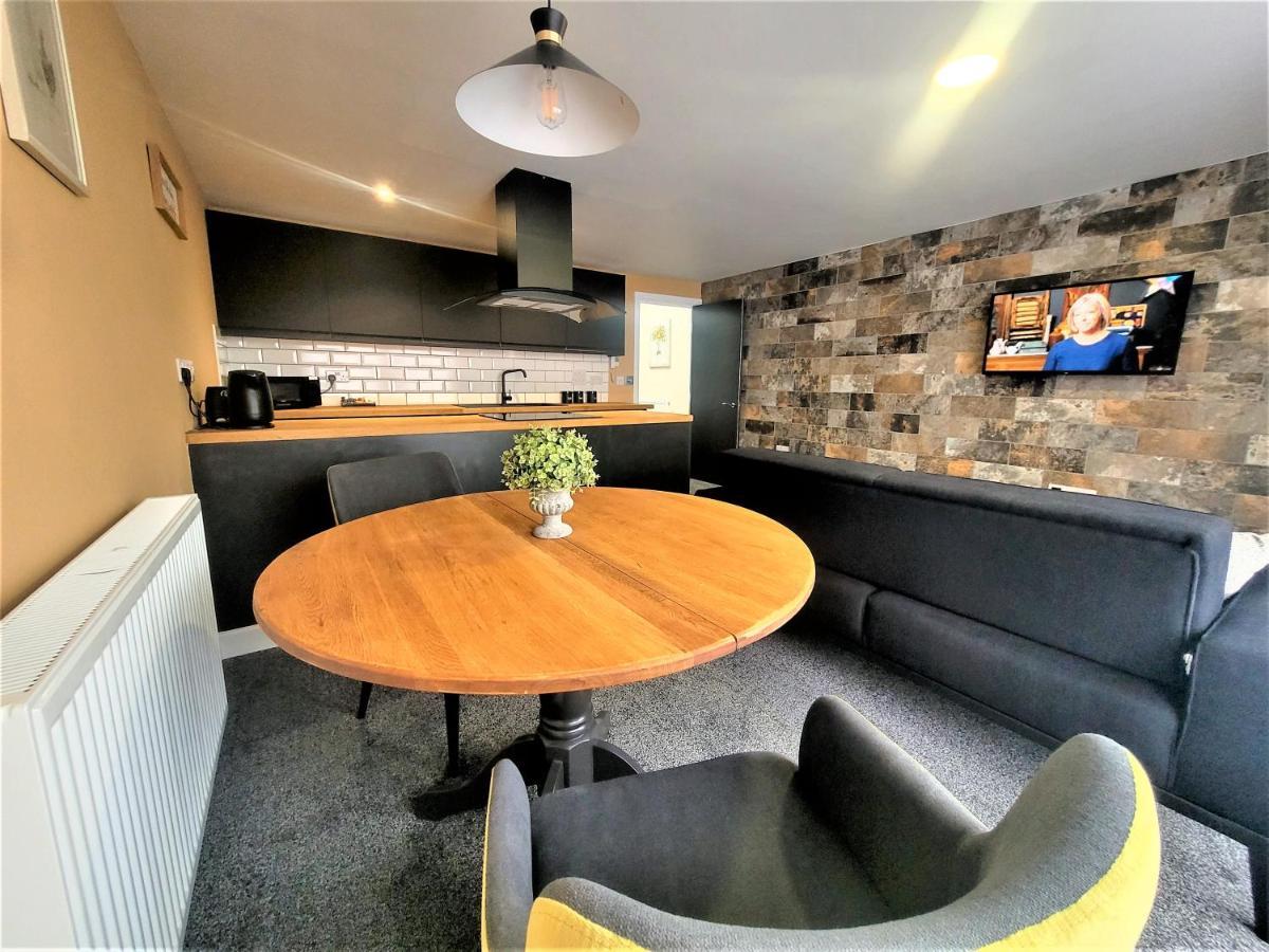 New County Hotel & Serviced Apartments By Roomsbooked Глостър Екстериор снимка
