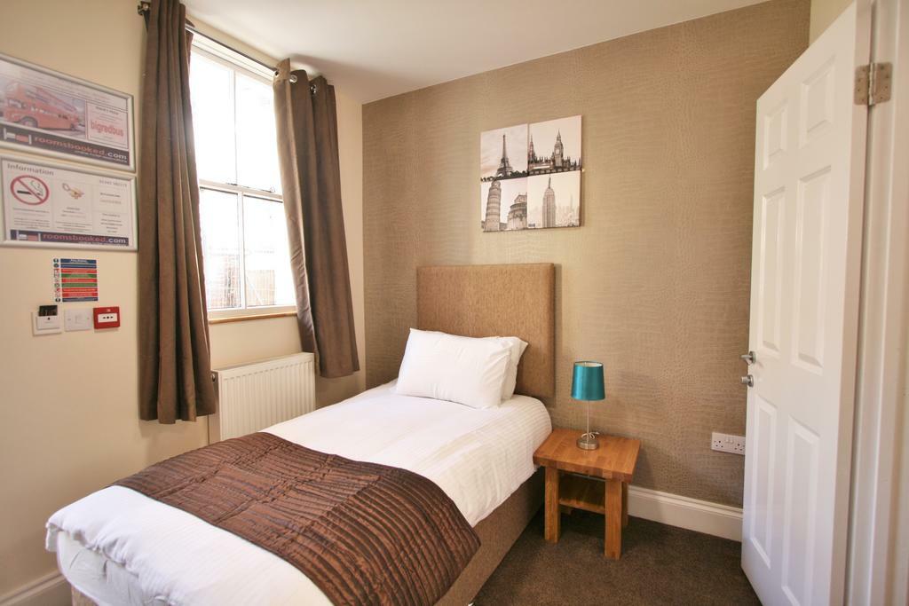 New County Hotel & Serviced Apartments By Roomsbooked Глостър Стая снимка